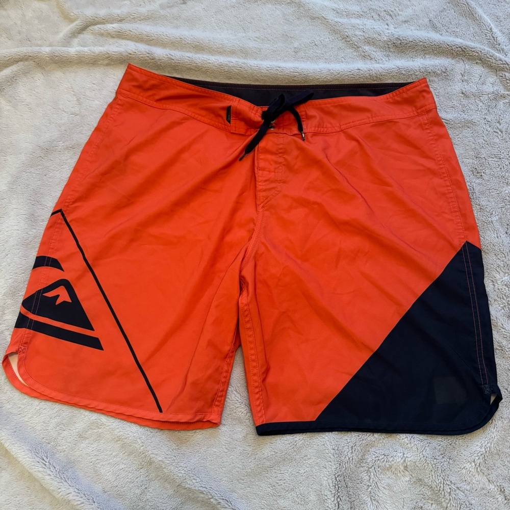 Quiksilver Men's Orange and Black Swim Shorts 40‎ Waist Large